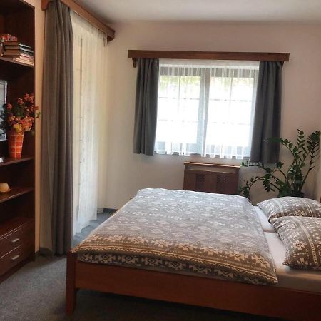 Apartman Renata 10 รูชอมแบรอค ภายนอก รูปภาพ