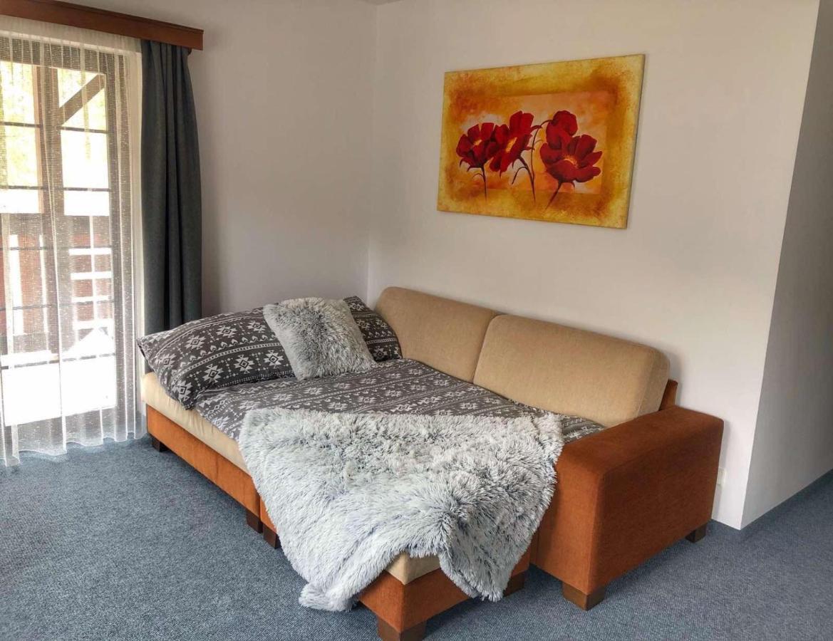 Apartman Renata 10 รูชอมแบรอค ภายนอก รูปภาพ