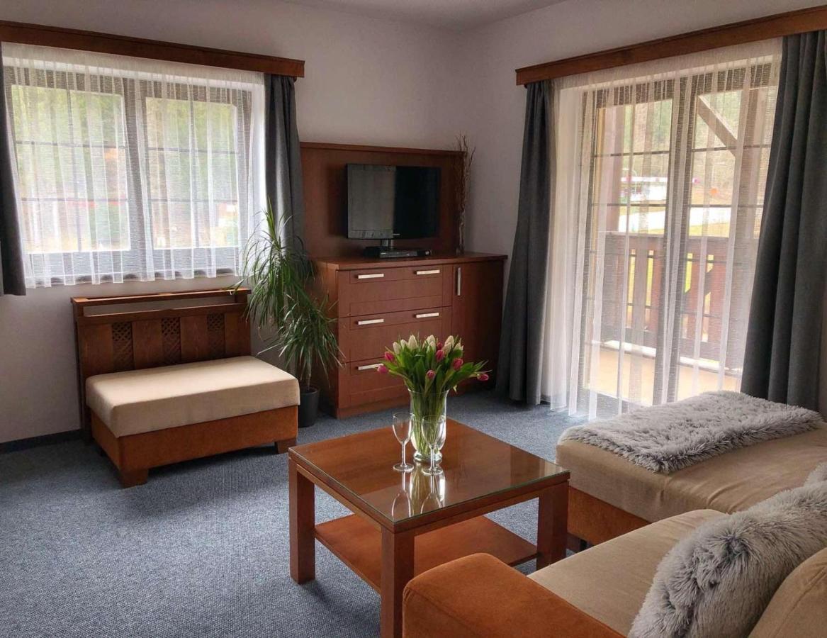 Apartman Renata 10 รูชอมแบรอค ภายนอก รูปภาพ