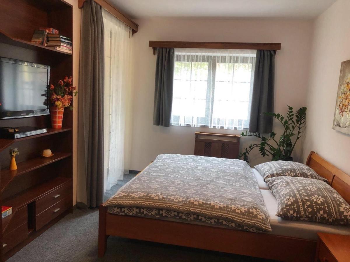 Apartman Renata 10 รูชอมแบรอค ภายนอก รูปภาพ